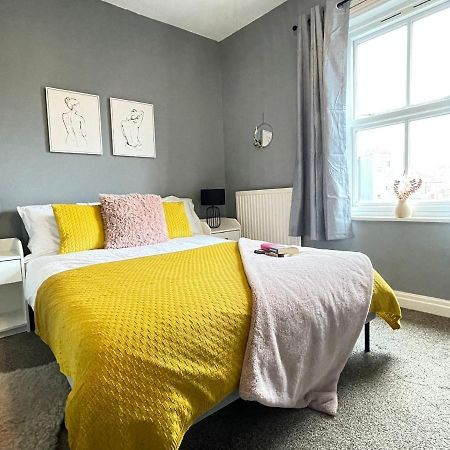 Cosy Home In Historical Beverley Town With Parking Exterior photo
